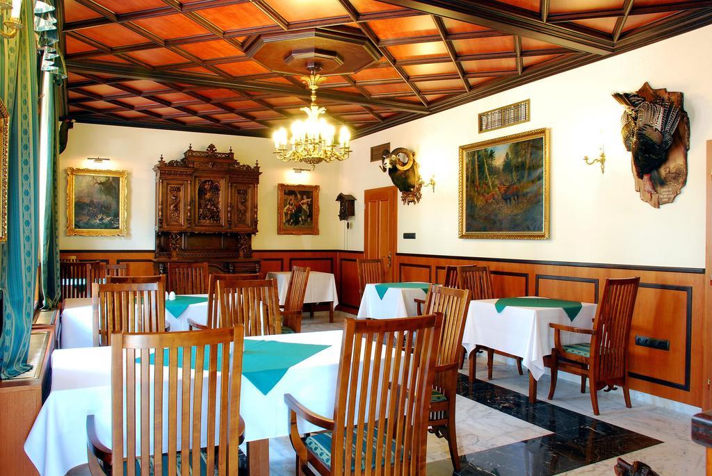 Hotel Most Slavy Trenčianske Teplice Buitenkant foto